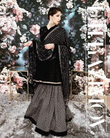 愛無界，秀恩愛新時尚 服飾博覽中的情侶穿搭美學